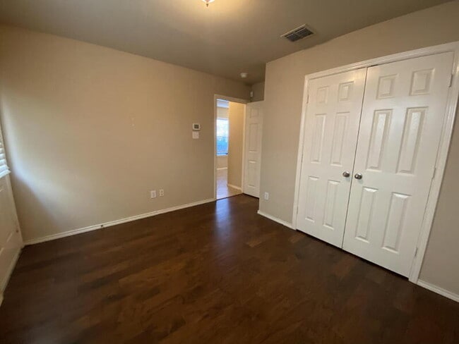 Building Photo - 7416 Coronado Ave