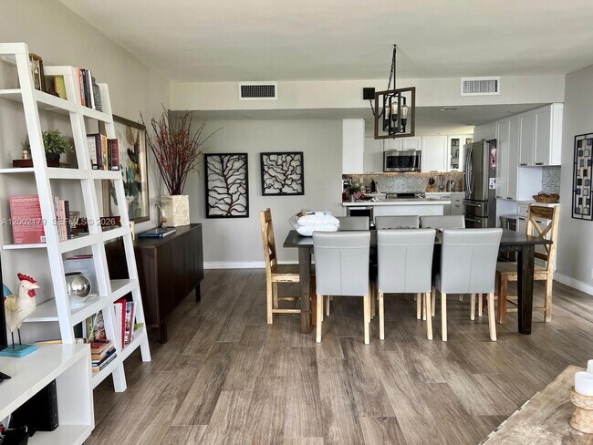 Foto del edificio - 1901 Brickell Ave