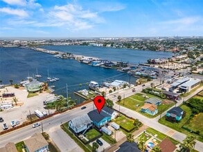 Building Photo - 6203 Heards Ln