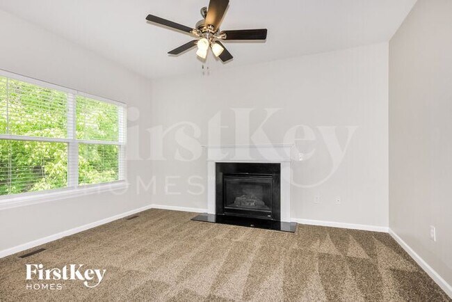 Foto del edificio - 266 Wabash Woods Way