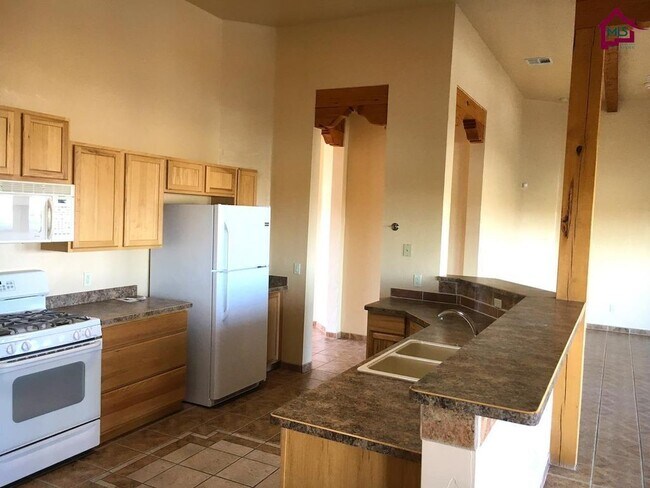 Foto del edificio - Great 3/2, Awesome Views, Spacious