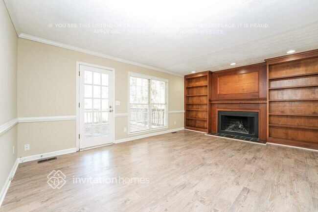 Foto del edificio - 2069 Plantation Rd