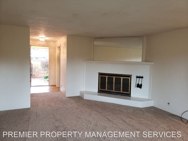 Building Photo - 3 br, 2 bath House - 515 Antelope Way