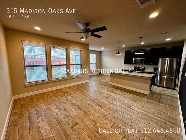 Building Photo - 315 Madison Oaks Ave