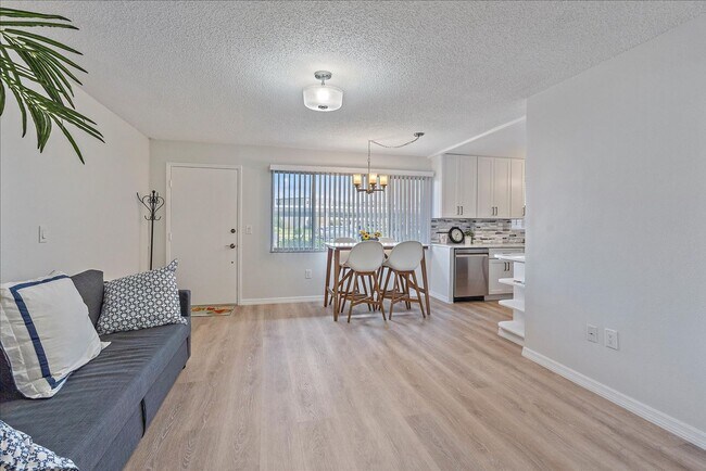 Foto del edificio - 4210 Ironwood Cir