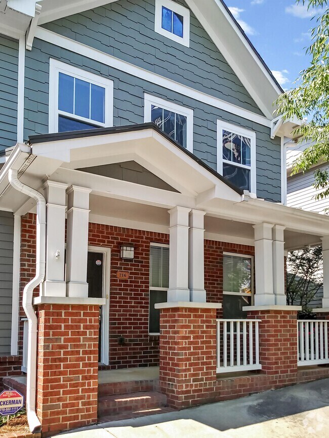 Atlantic Station Apartments for Rent with Hardwood Floors Atlanta, GA