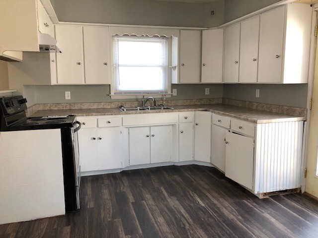 Foto del edificio - 632 Newton St