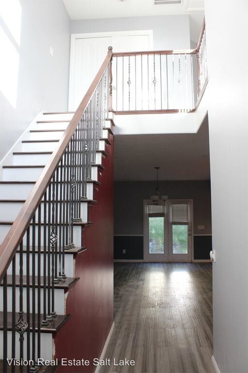 Building Photo - 3 br, 2.5 bath House - 2763 S 625 W