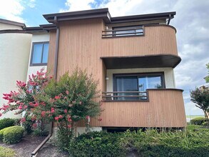 Building Photo - 116 Wahoo Dr