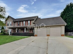 Building Photo - 401 Tar Heel Ln