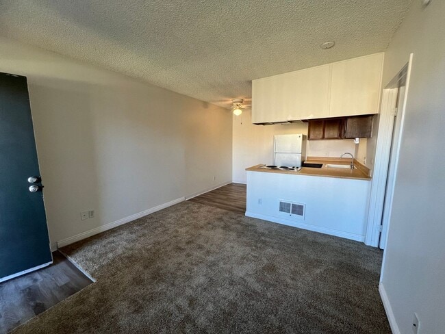 Building Photo - Second Month Free! Welcome Home to La Casa...