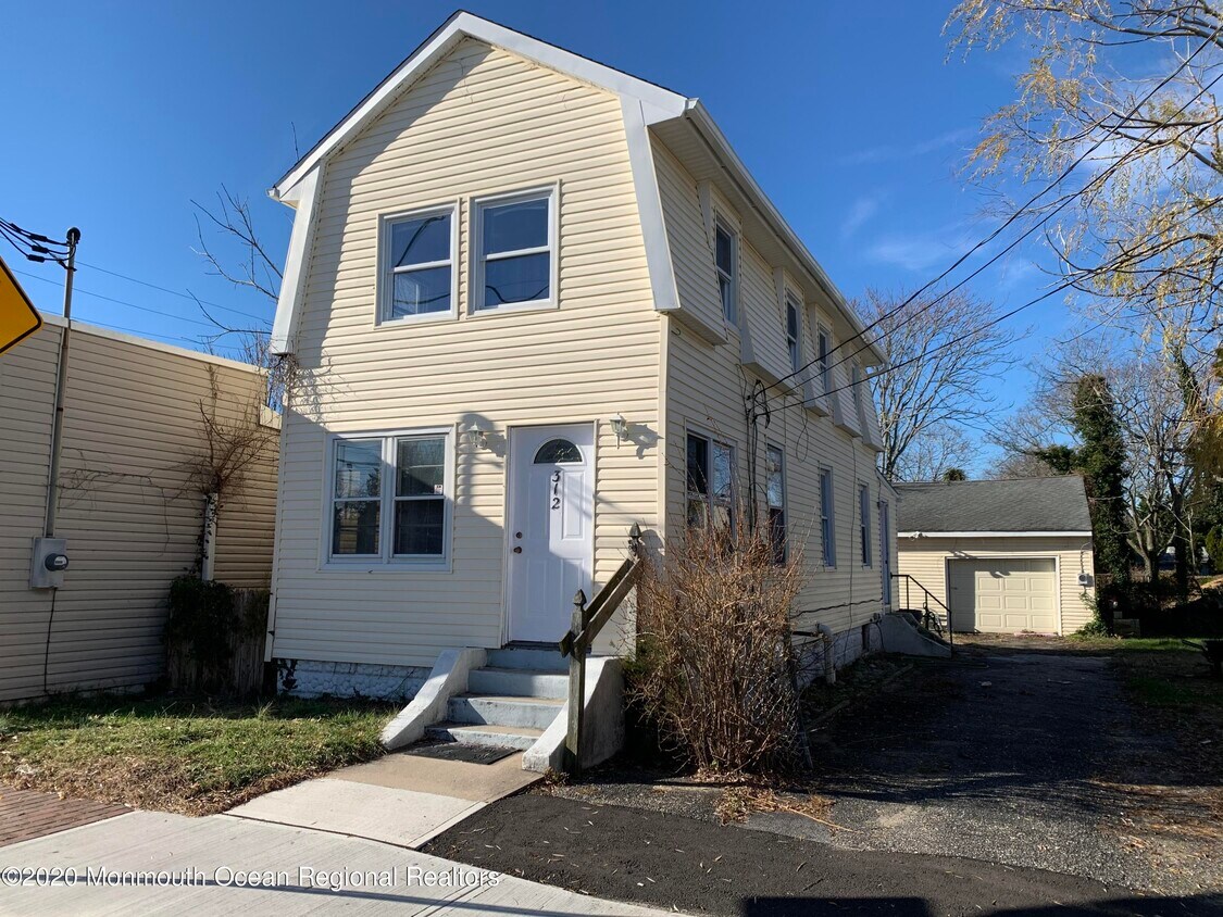 Primary Photo - 312 Ocean Gate Ave