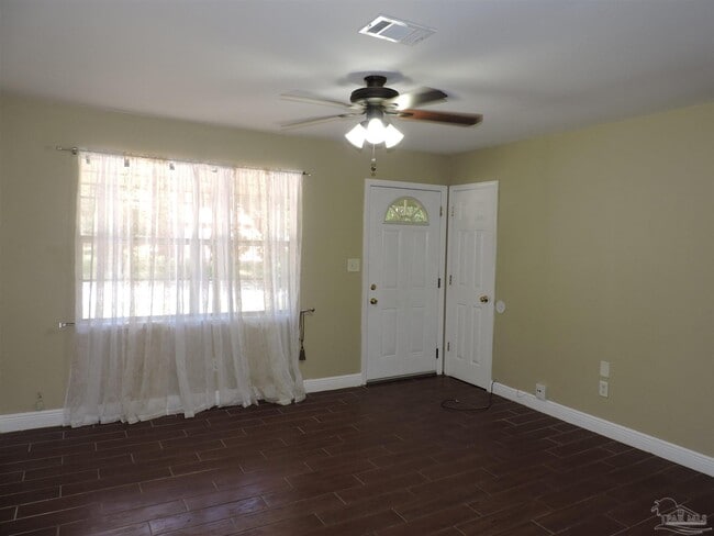 Building Photo - 291 Corrydale Dr