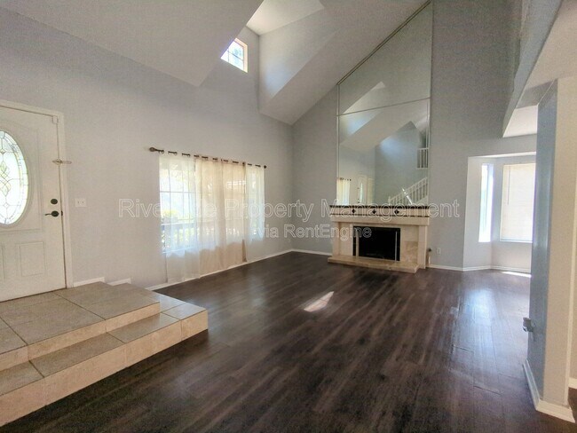 Foto del edificio - 24296 Harvest Rd
