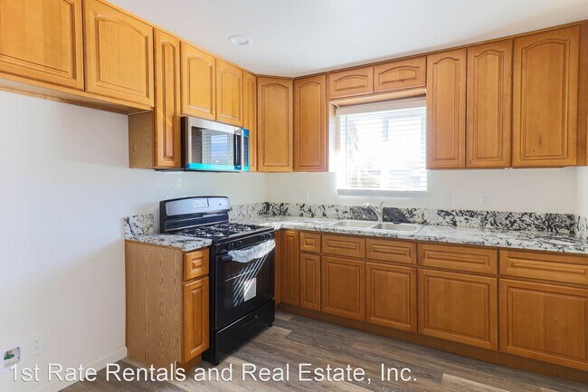 Foto del edificio - 3 br, 2 bath House - 741 Plaza St