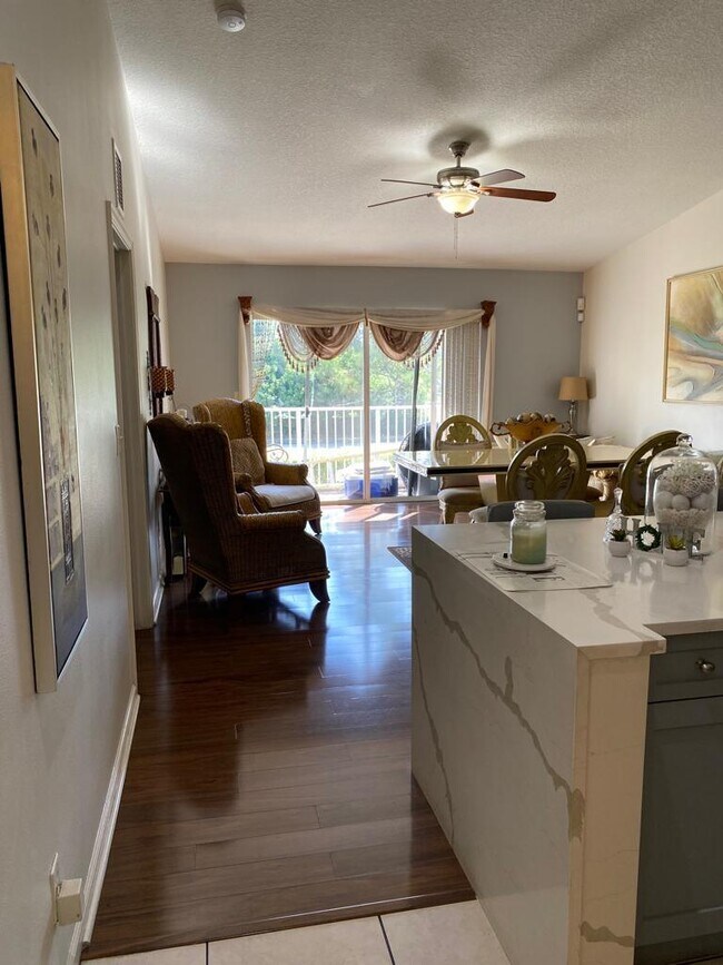 Foto del edificio - 4556 Oak Terrace Dr