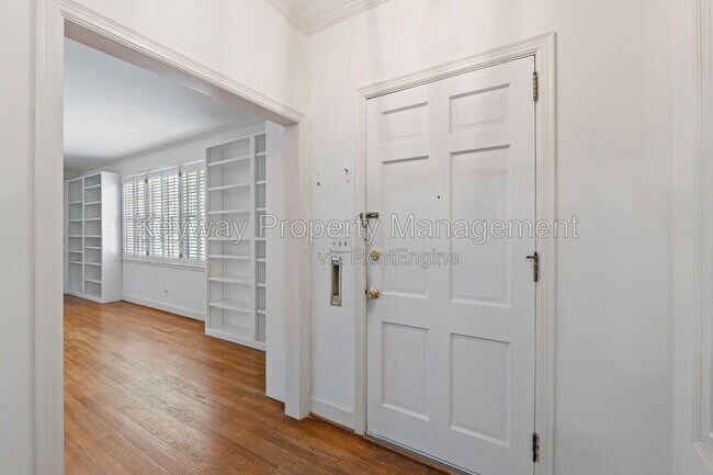 Foto del edificio - 822 Johns Rd
