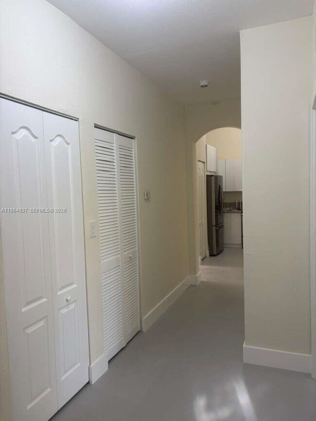 Foto del edificio - 1663 SE 27th Dr