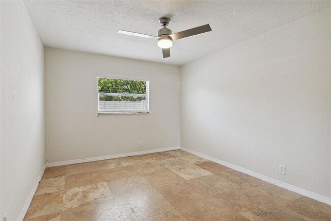 Foto del edificio - 1470 N Dixie Hwy