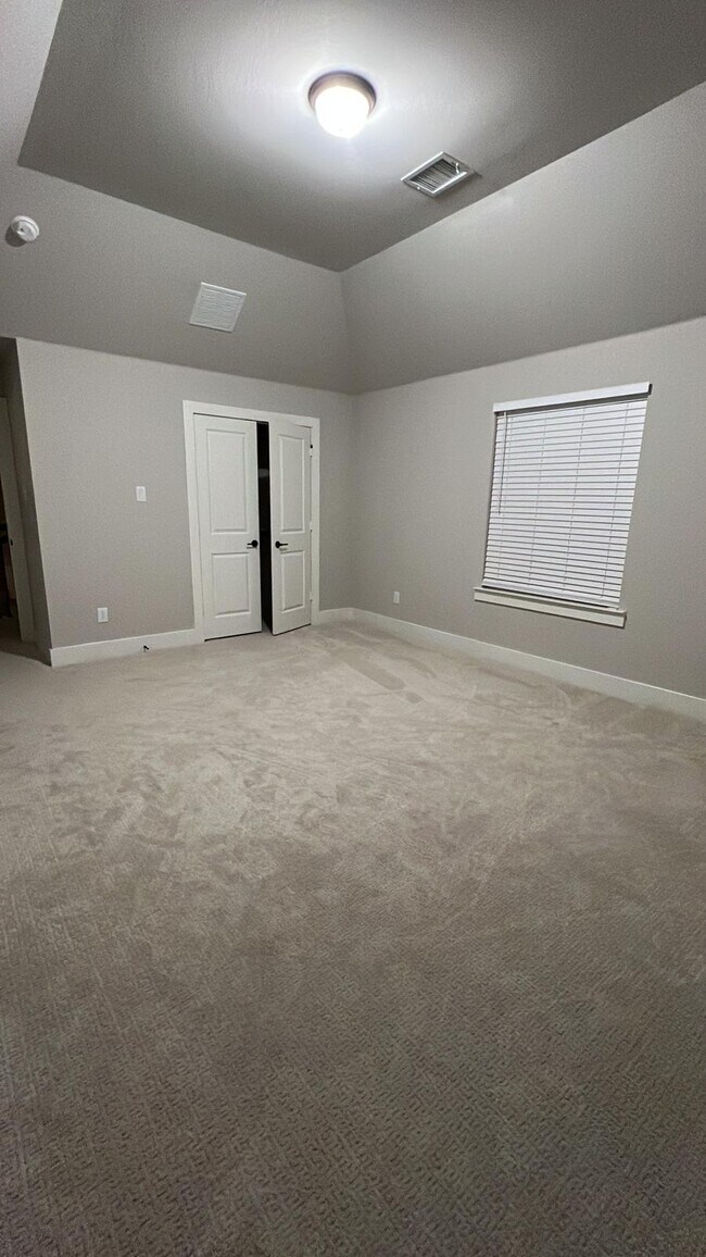Foto del edificio - 6128 Mulberry Creek Ln