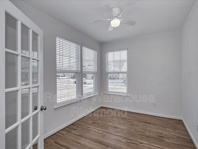 Building Photo - 9893 Honeybee Dr