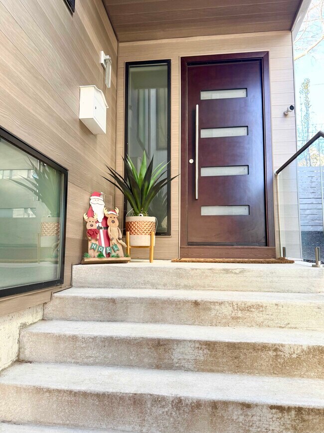 Foto del edificio - 4732 Mercier St