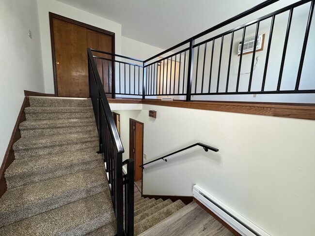 Foto del edificio - 3017 Pine Lodge Rd