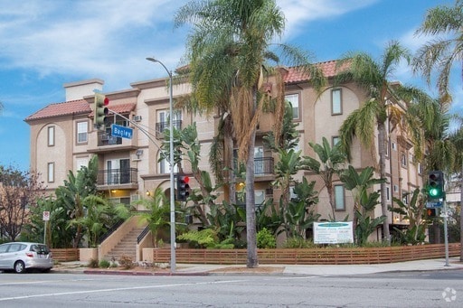 Building Photo - 9344 National Blvd