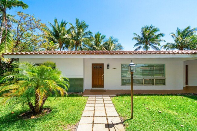 Foto del edificio - 714 Hillcrest Rd
