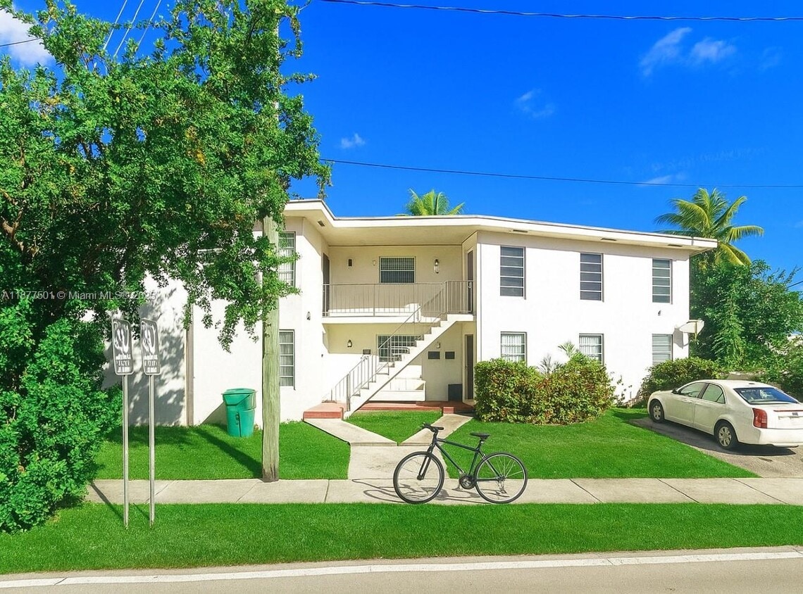 Primary Photo - 2755 NW 11th St