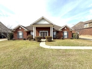 Building Photo - 5636 Sienna Cir