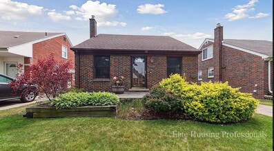Building Photo - 2212 Burger St