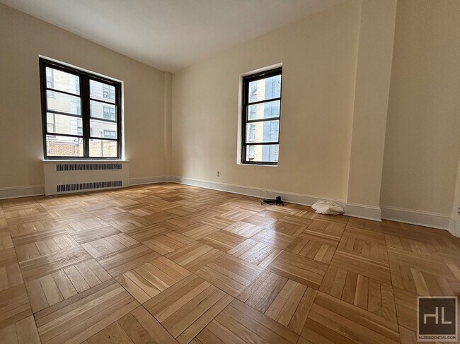 Foto del edificio - EAST 56 STREET