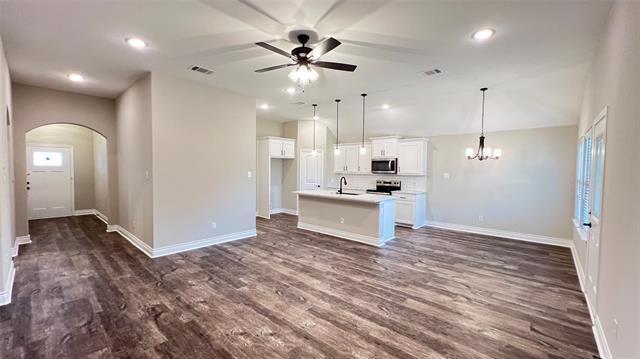 Foto del edificio - 606 Moseley Ln