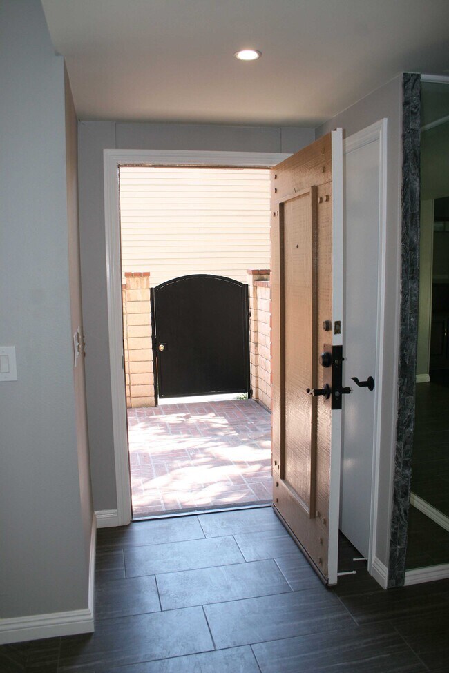 Building Photo - 13065 Mindanao Way