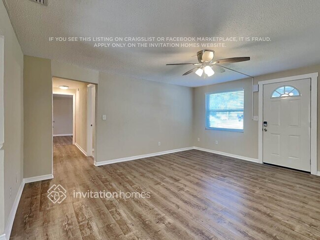 Foto del edificio - 8822 91st St N