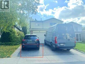 Building Photo - 45 Lillooet Crescent