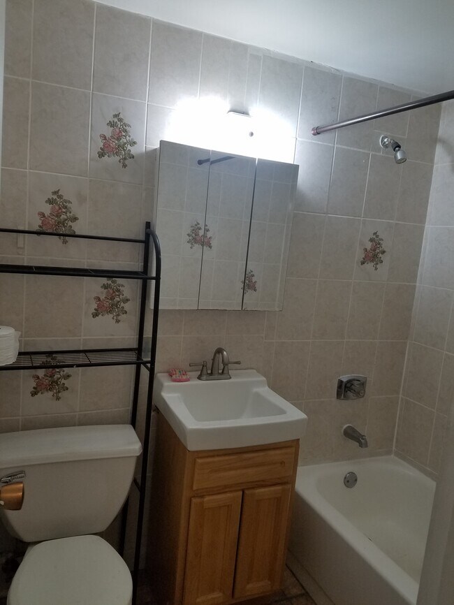 Baño - 167 Sands St