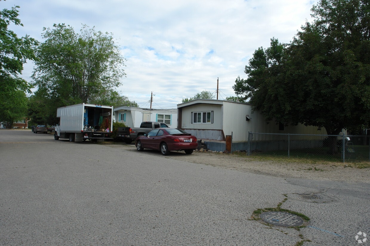 Building Photo - Maran Mobile Home Park