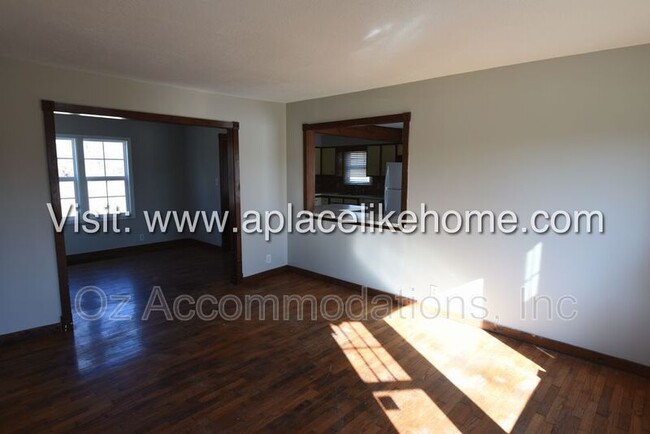 Foto del edificio - 9912 E 53rd St