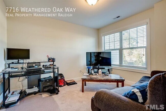 Foto del edificio - 7716 Weathered Oak Way