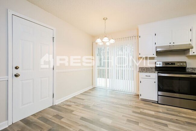 Foto del edificio - 104 Cannon Circle