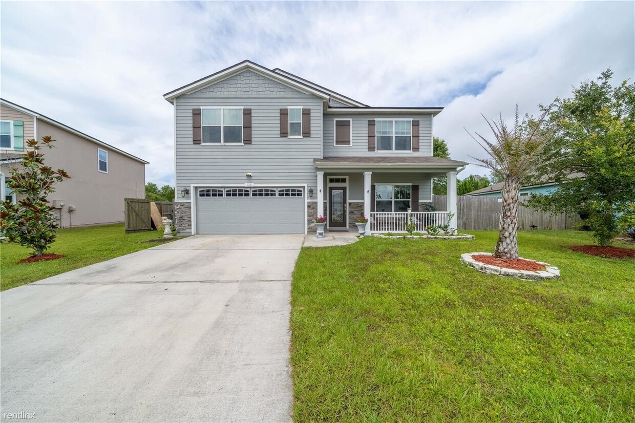 Foto principal - 5 br, 3 bath House - 126 R Green Palm Court