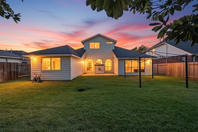 Foto del edificio - 21610 Grand Hollow Ln