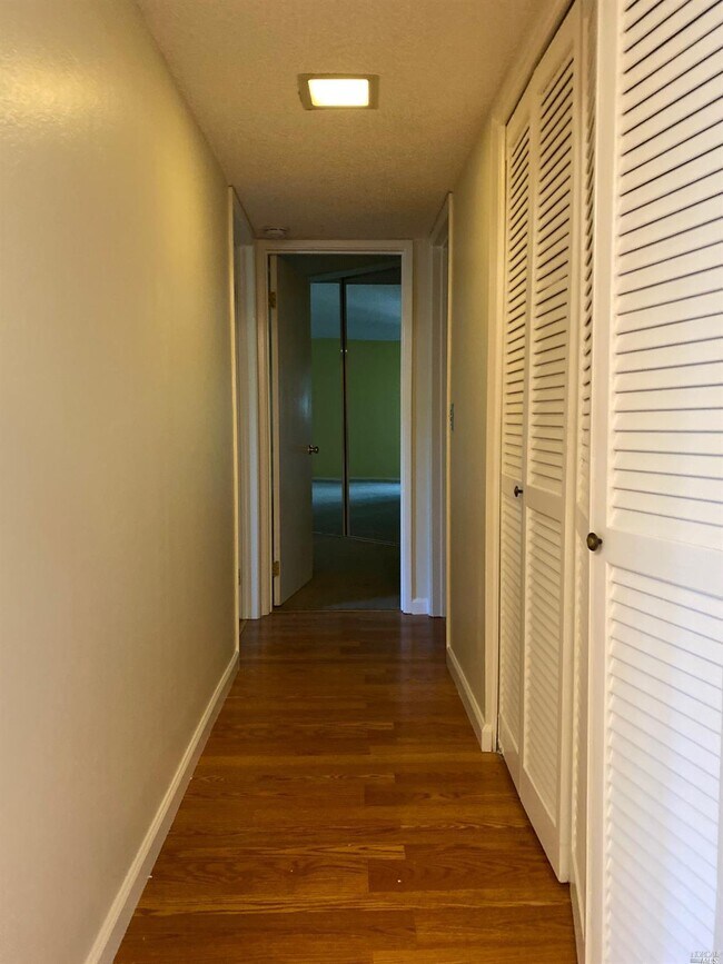 Foto del edificio - 1370 Townview Ave