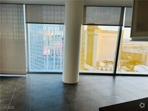 Building Photo - 3722 S Las Vegas Blvd