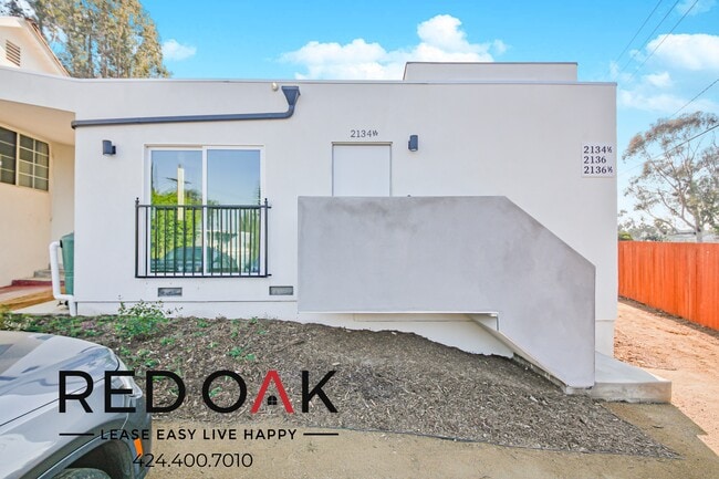 Foto del edificio - 2136 1/2 Cove Ave-2136