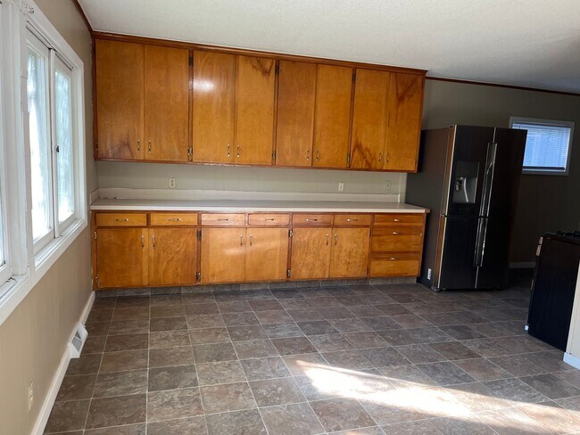 Foto del edificio - 4 bedroom, 2 bathroom home in the peaceful community of Mahtomedi access to White Bear Lake