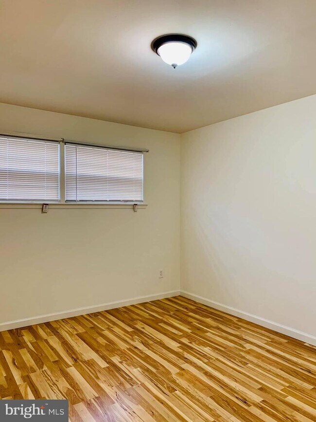 Foto del edificio - 5403 Clifton St