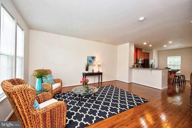 Building Photo - 2965 Galloway Pl